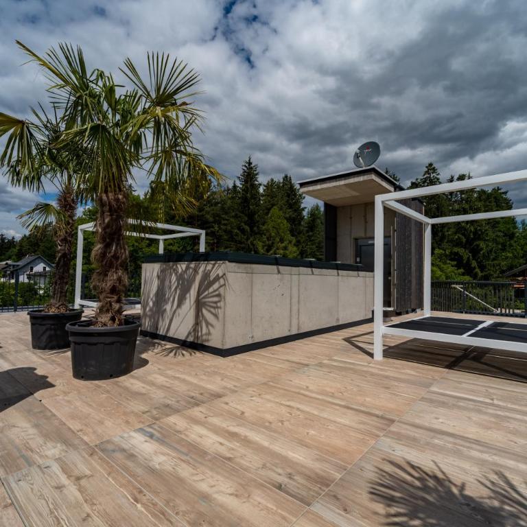 Merlrose Apartments - Penthouse-Apartment - 28