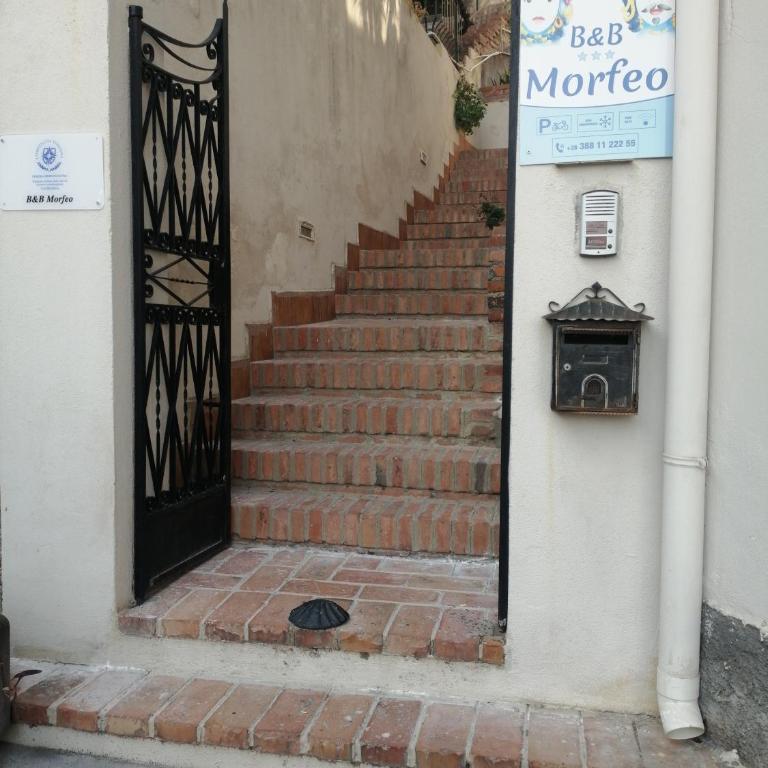Morfeo B&B - Camera Matrimoniale con Balcone - 24