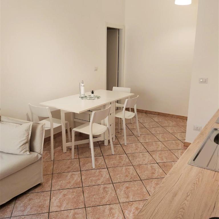 Bologna Apartment - Two-Bedroom Apartment - 13