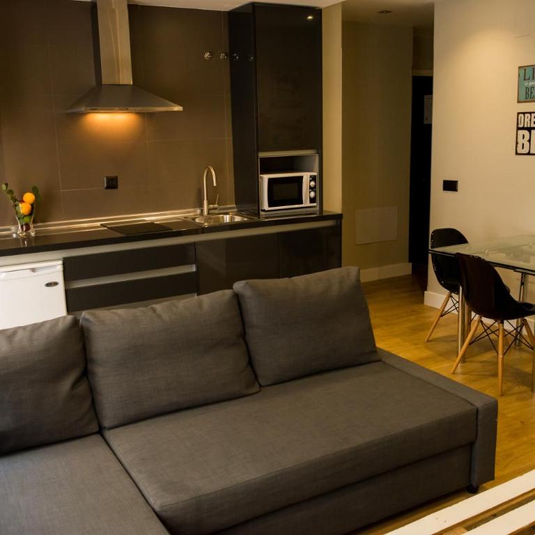 AB Apartamentos Museum - Apartamento de 1 dormitorio con balcón - 11