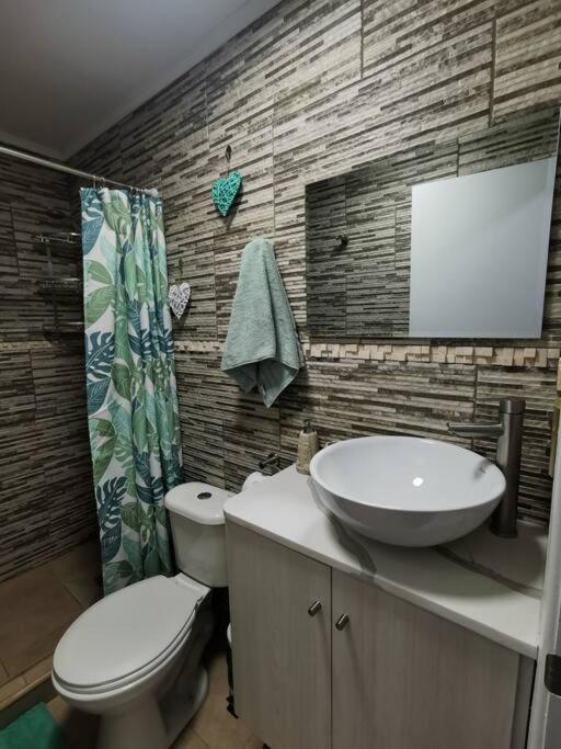 Acogedora Casa Especial - Three-Bedroom Villa - 26