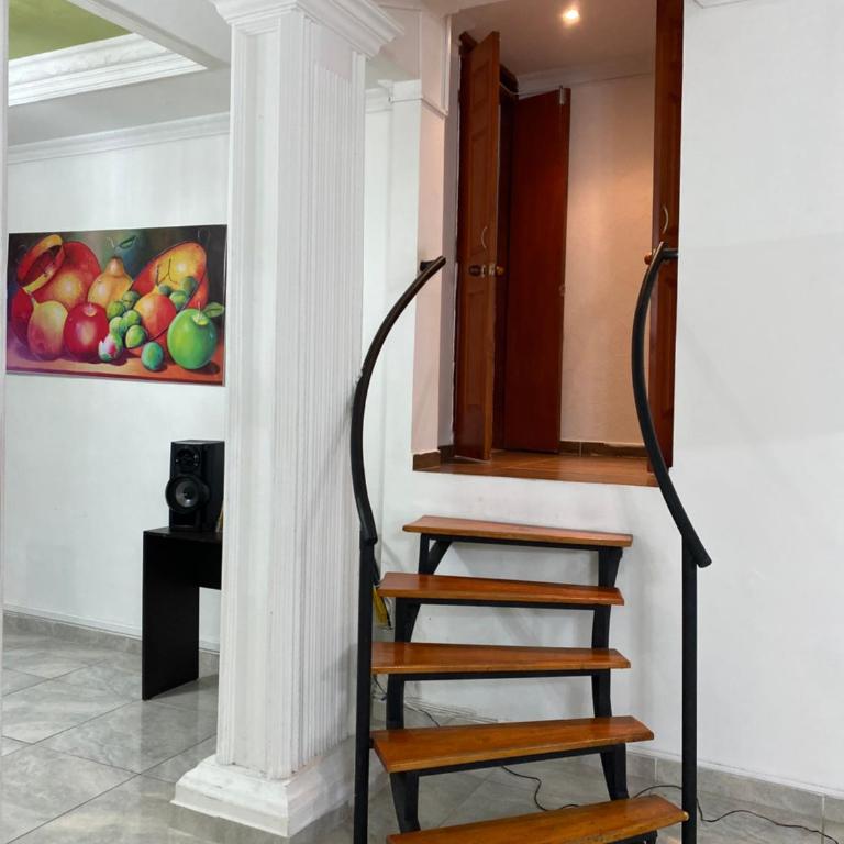 CASA CON JACUZZI CENTRO PEREIRA - Three-Bedroom House - 15