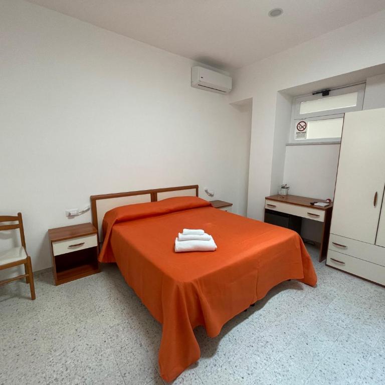 La Musa - Camera Matrimoniale/Doppia con Letti Singoli con Bagno - 6