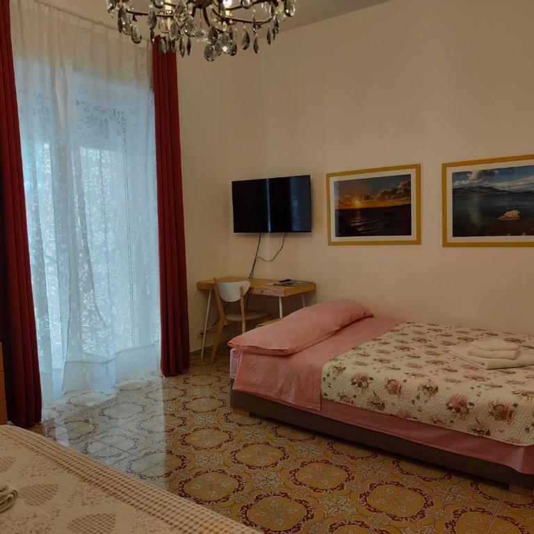 Gaeta Holidays - Camera Familiare con Balcone e Bagno Privato Esterno - 35