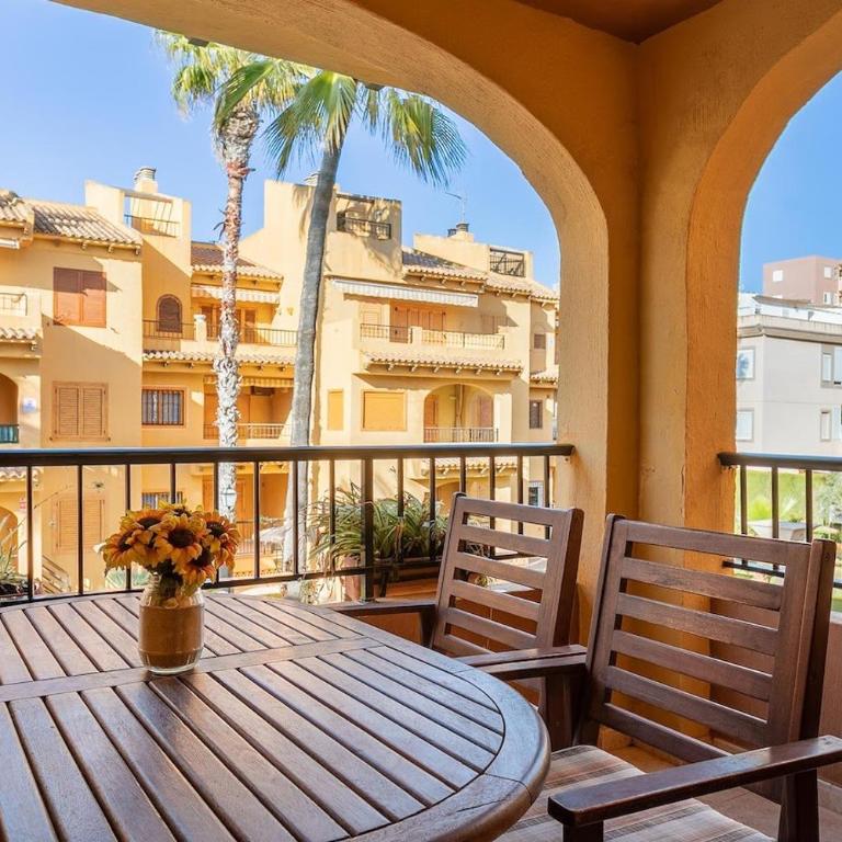 IDEAL para VERANO con PISCINA e INVIERNO con COCINA de LEÑA - Apartamento con vistas a la piscina - 8