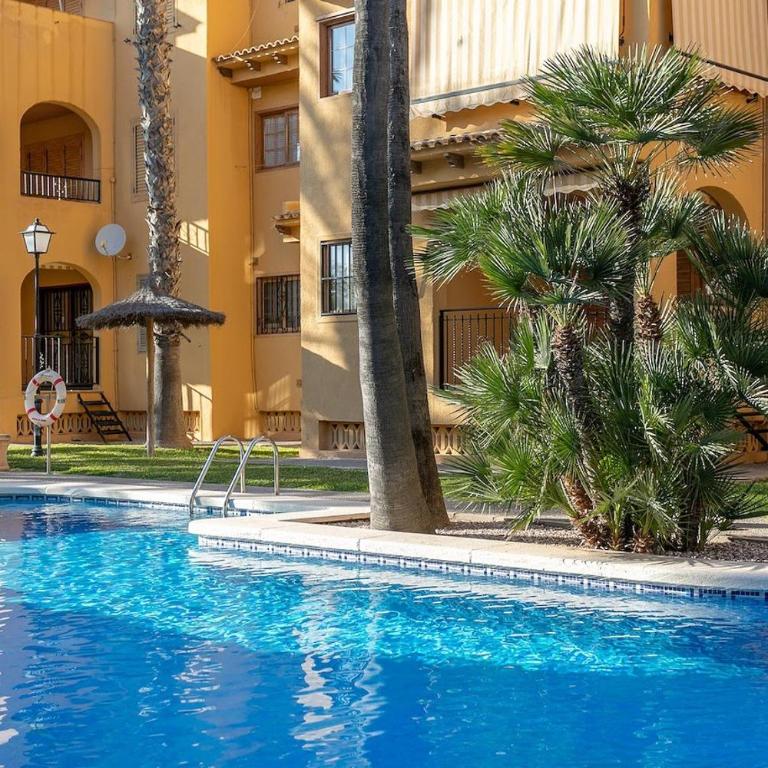 IDEAL para VERANO con PISCINA e INVIERNO con COCINA de LEÑA - Apartamento con vistas a la piscina - 3