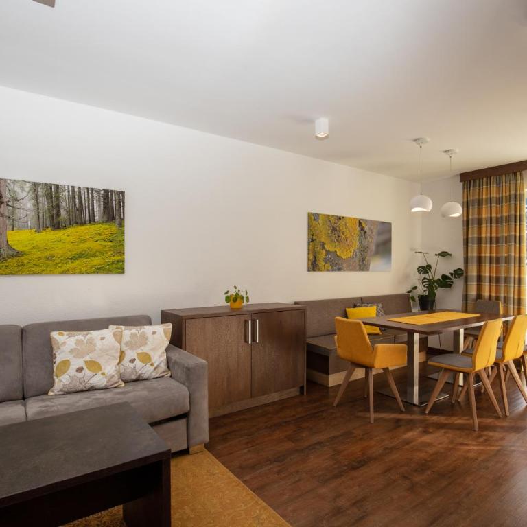 Lux Appartements - Apartment mit 2 Schlafzimmern und Balkon - 7