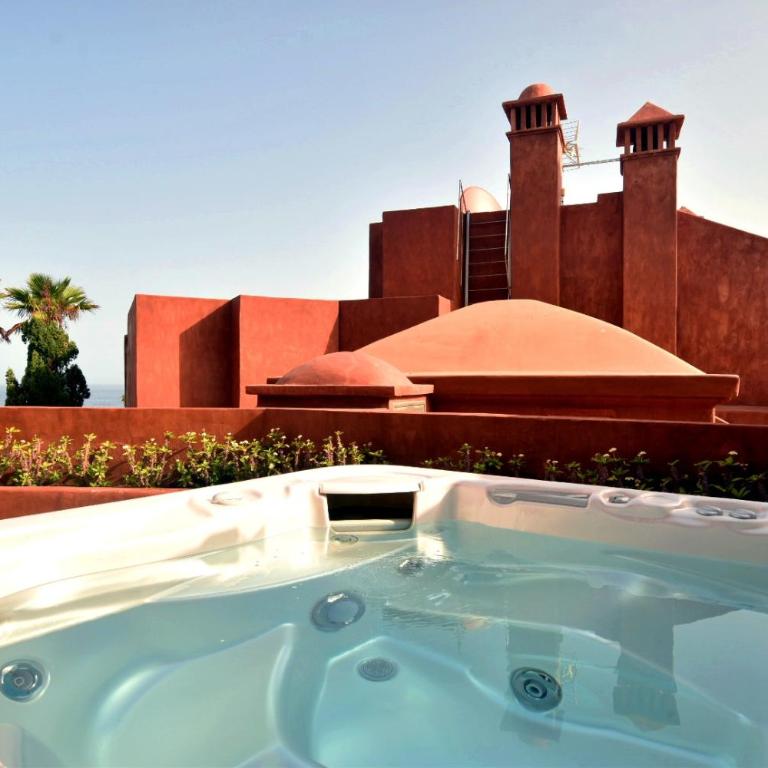 Alzaro 1-3 DELUXE SEA VIEW & JACUZZI 3B - Three-Bedroom House - 1