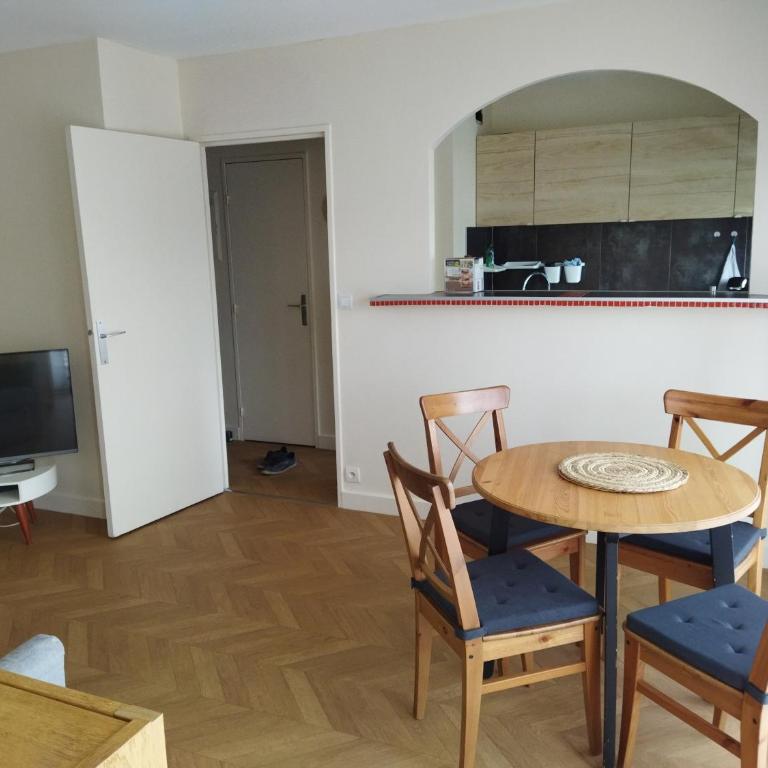 Paris 2 pièces rénové - Appartement 1 Chambre - 3