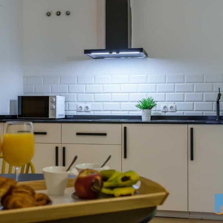 MALAGA CENTRAL SUITES - New Release - Estudio - 2