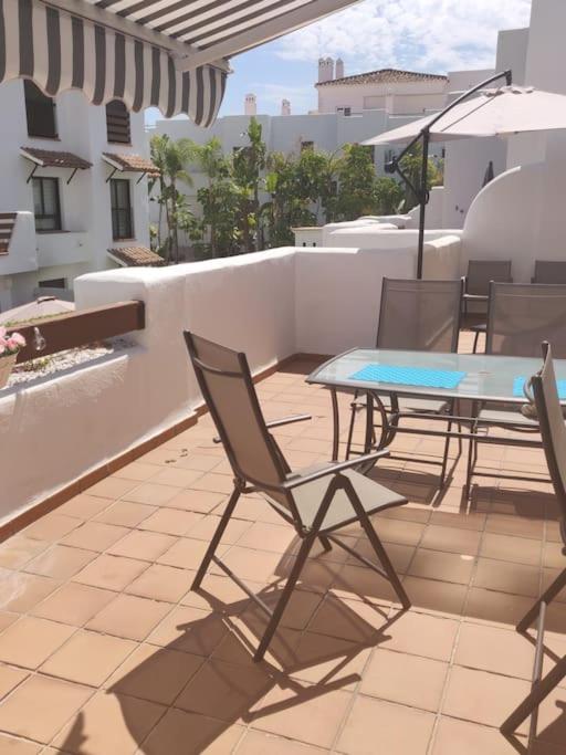 Luxury apartment in Golf Hills, Estepona. - Apartamento de 2 dormitorios - 27