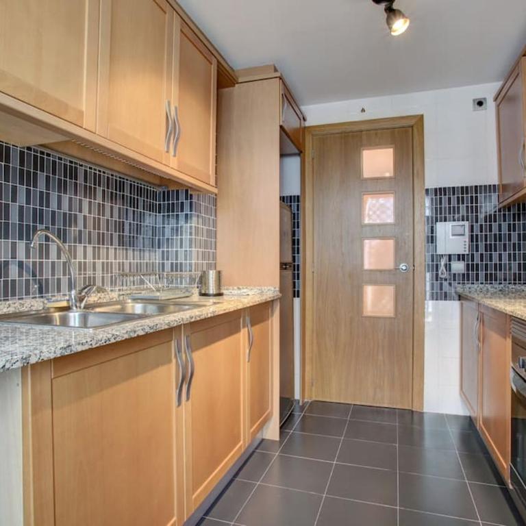 Luxury apartment in Golf Hills, Estepona. - Apartamento de 2 dormitorios - 24