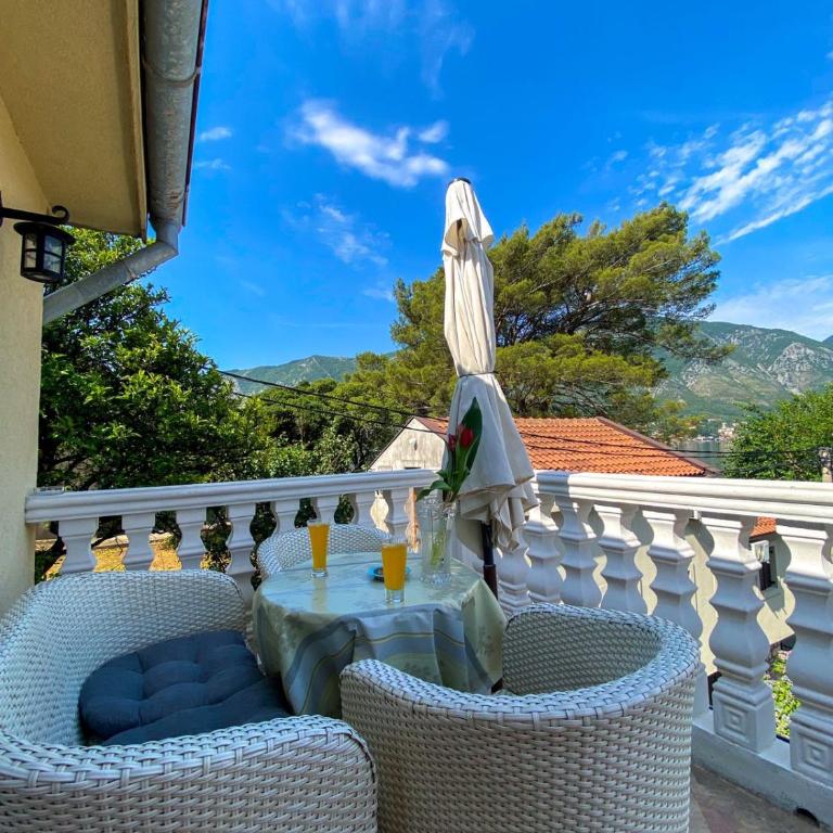lovely apartment on the sea shore, with a view and free Wi-Fi - Apartman sa 1 Spavaćom Sobom - 15