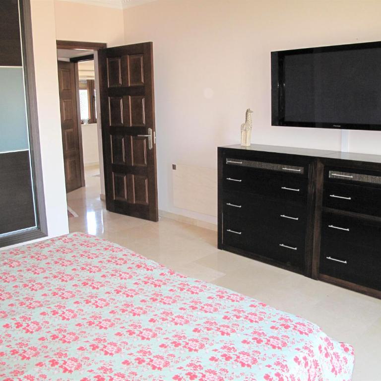 Villa in La Cala de Mijas - Three-Bedroom Villa - 15