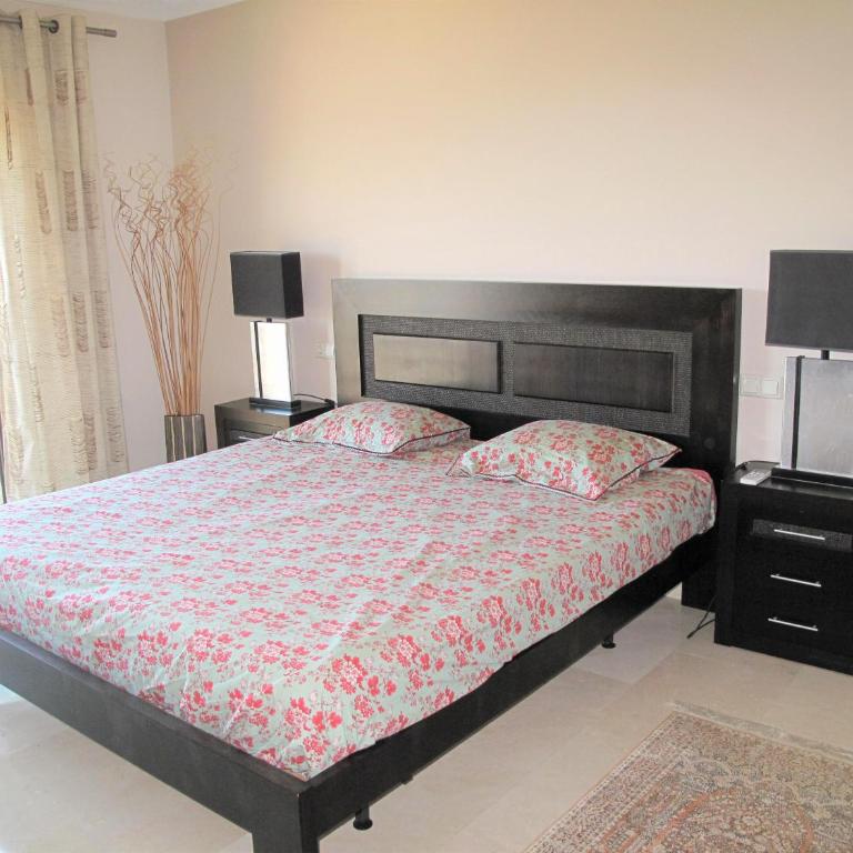 Villa in La Cala de Mijas - Three-Bedroom Villa - 14