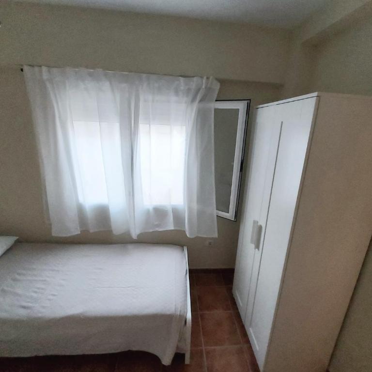 Apartamento Las Maravillas 1 - Two-Bedroom Apartment - 21