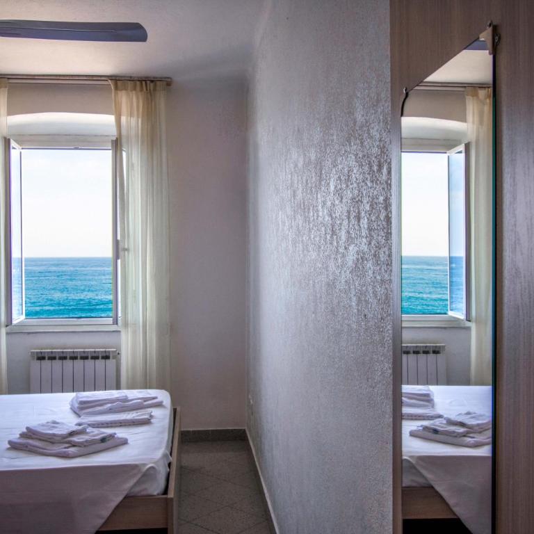 Hotel San Pietro Chiavari - Camera Matrimoniale con Vista Mare - 5