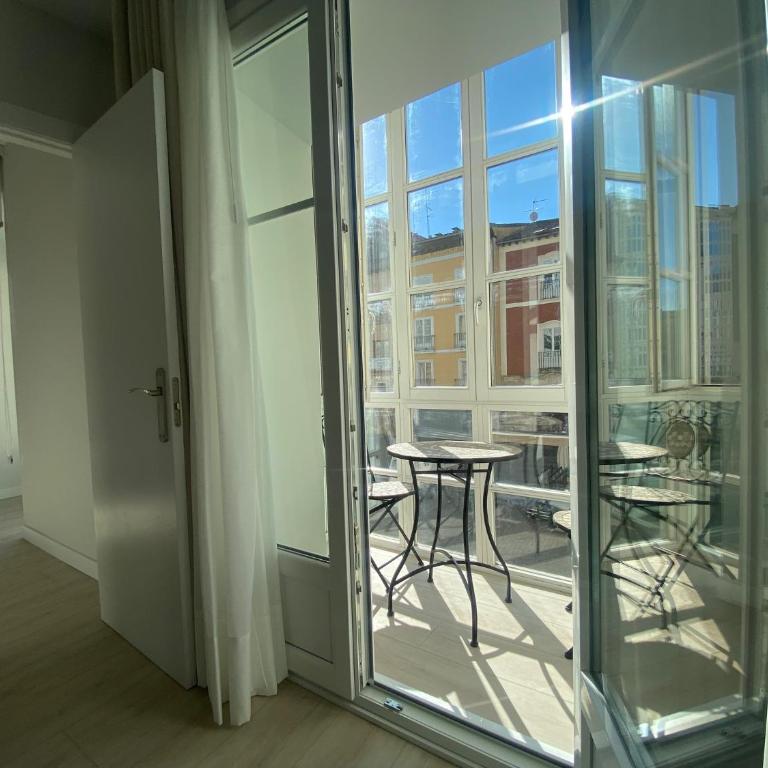 APARTAMENTOS LA FLORA BURGOS todos con aire acondicionado y ascensor - Apartamento de 1 dormitorio - 13