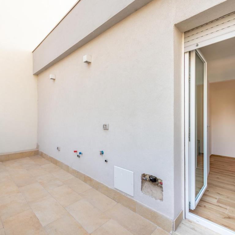 GuestHost - Waterfront Apartment with seaview balcony - Appartamento con Vista Mare - 19