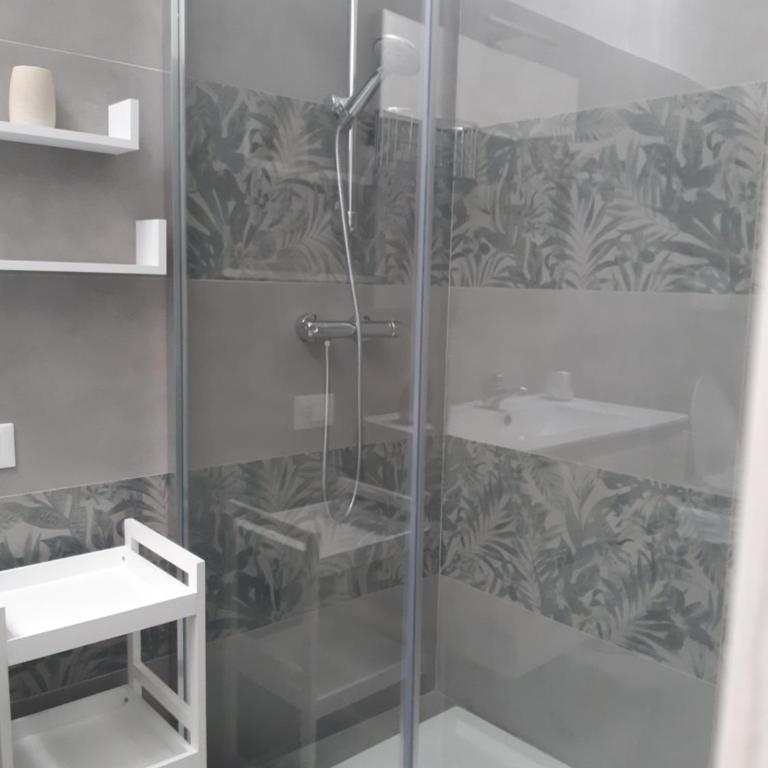 Villetta 4 Colonne - Appartamento con 2 Camere da Letto - 8