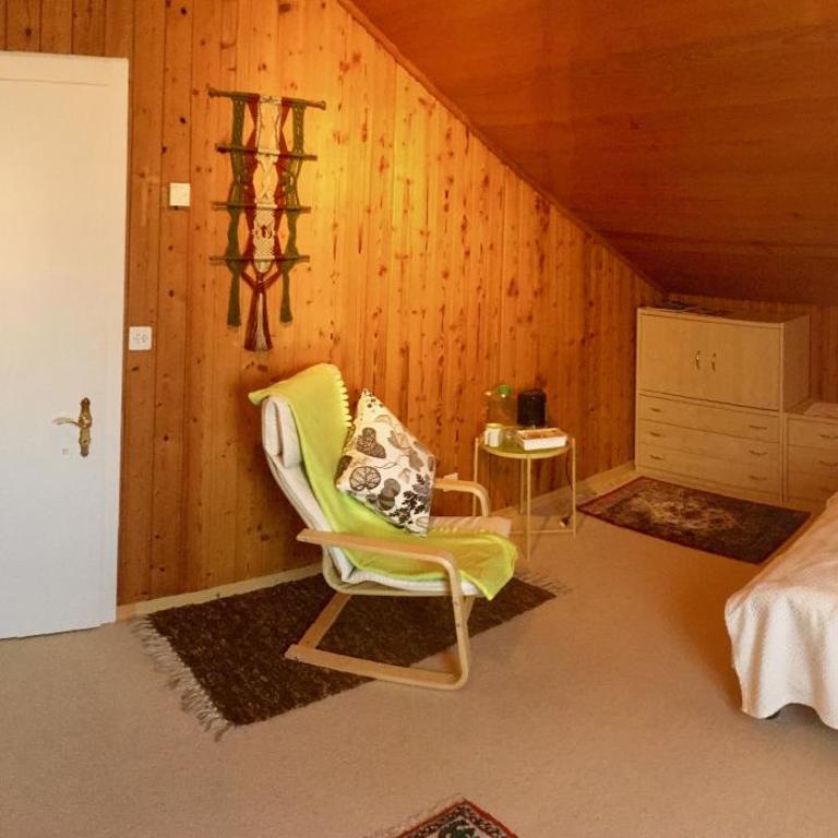 Silvia's Bed und Breakfast in Luzern - Doppelzimmer mit Bergblick - 1