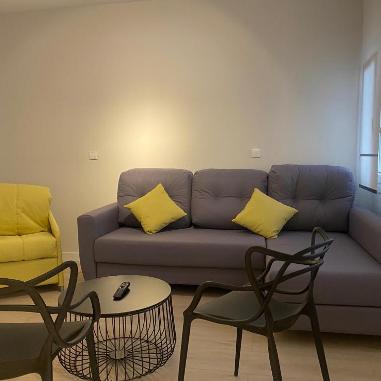 APARTAMENTOS LA FLORA BURGOS todos con aire acondicionado y ascensor - Apartamento de 1 dormitorio - 9