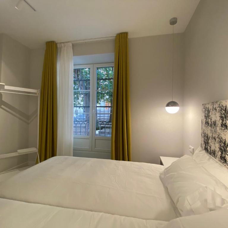 APARTAMENTOS LA FLORA BURGOS todos con aire acondicionado y ascensor - Apartamento de 1 dormitorio - 8
