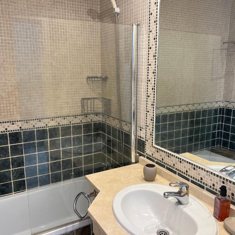 Spacious Golden Mile Townhouse - Casa de 4 dormitorios - 12