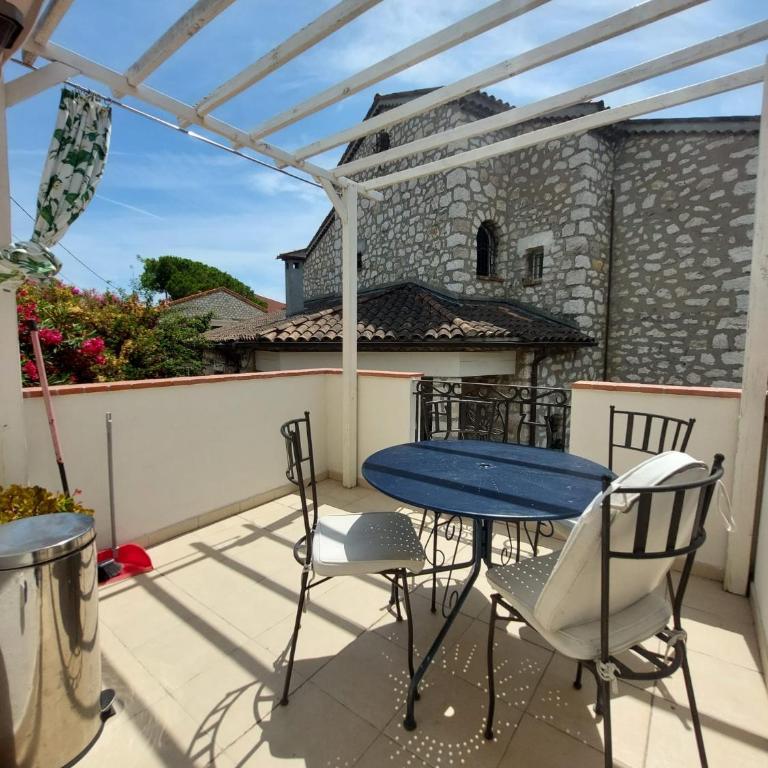 Sea view front beach apartment deluxe near Nice airport - Apartamento de 1 dormitorio - 3