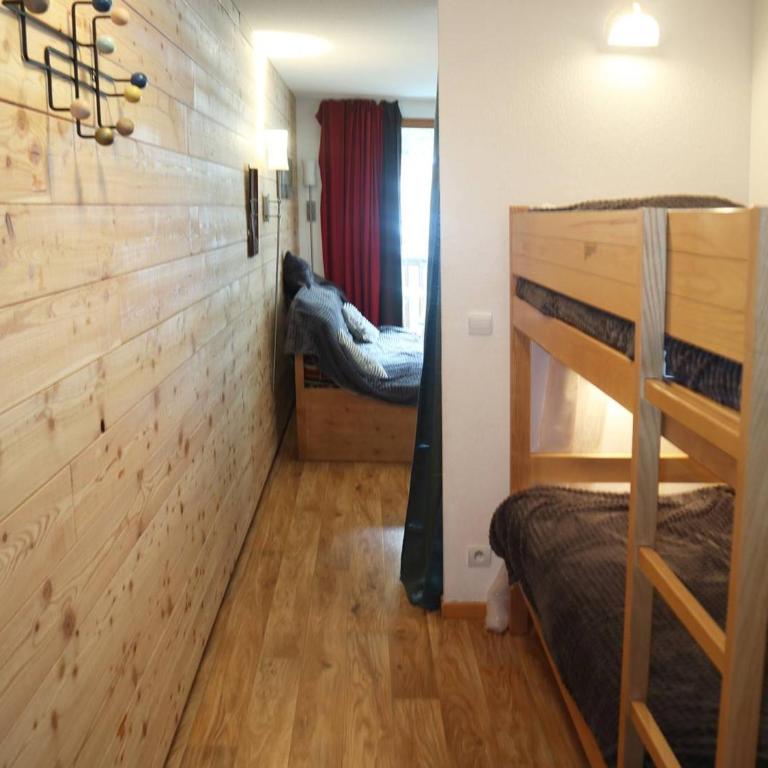 Appart rénové 8 pers avec piscine, jacuzzi et sauna aux Orres - FR-1-322-484 - Appartement - 10