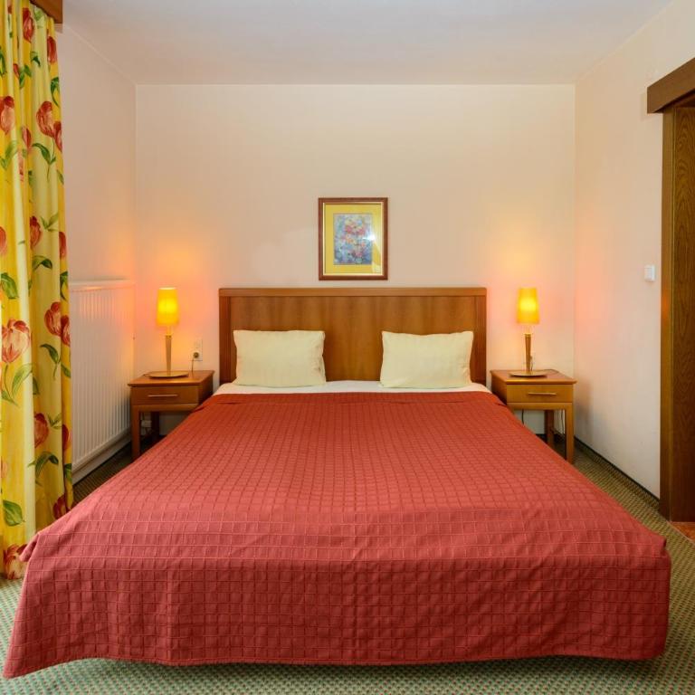 Hotel-Pension Schwaighofen - Standard Doppel-/Zweibettzimmer - 1