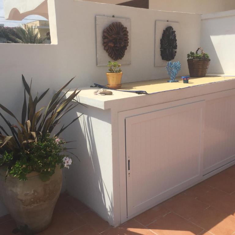 Dimora dell’Ozio in riva al mare - Three-Bedroom Villa - 14