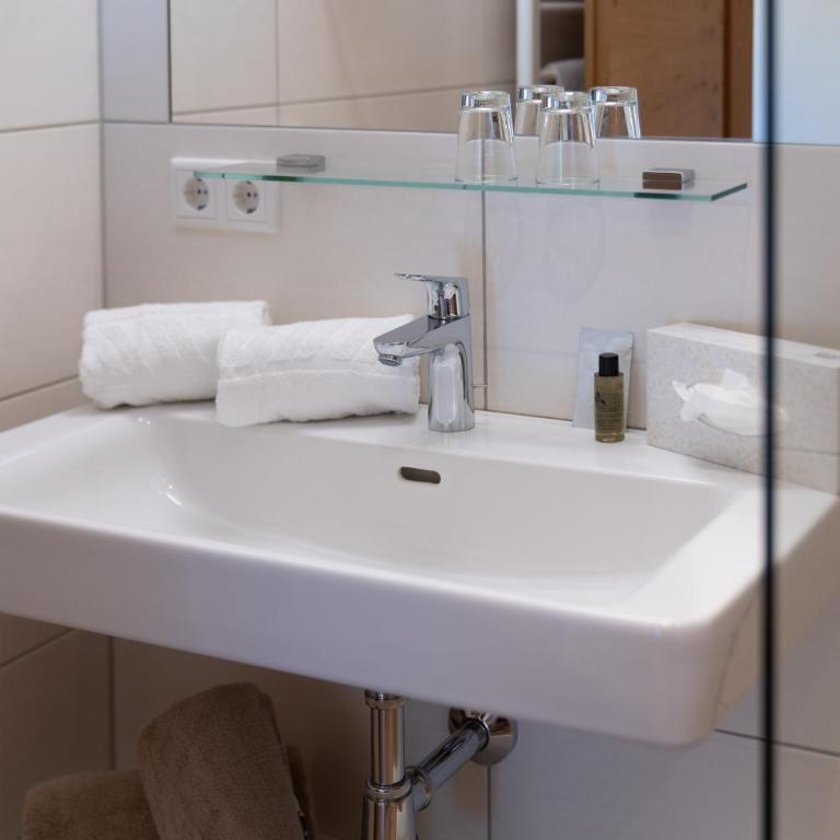 Hotel Die Metzgerstubn - Deluxe Doppelzimmer mit Zustellbett - 4
