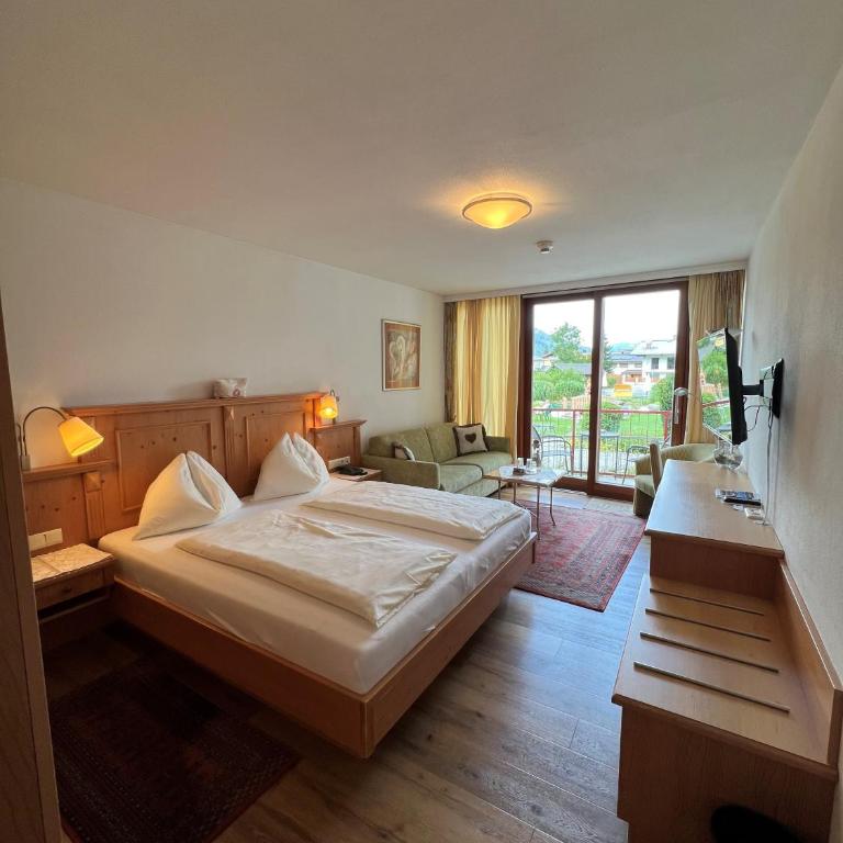 Hotel Goldener Stern - Superior Vierbettzimmer - 5