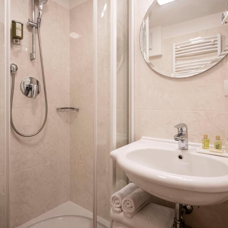 Residence Cesa Sassela - Appartamento con 2 Camere da Letto (4 Adulti) - 9