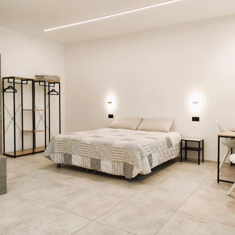 My Aosta Project - Rentals A C D - Triple Room with Private External Bathroom - 9