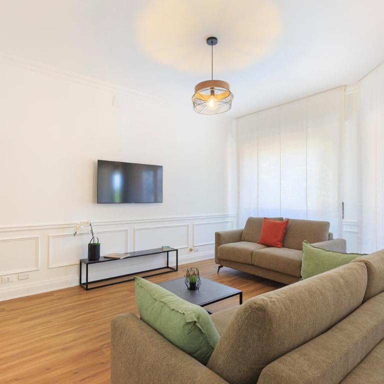 Principina - Three-Bedroom Apartment - 2