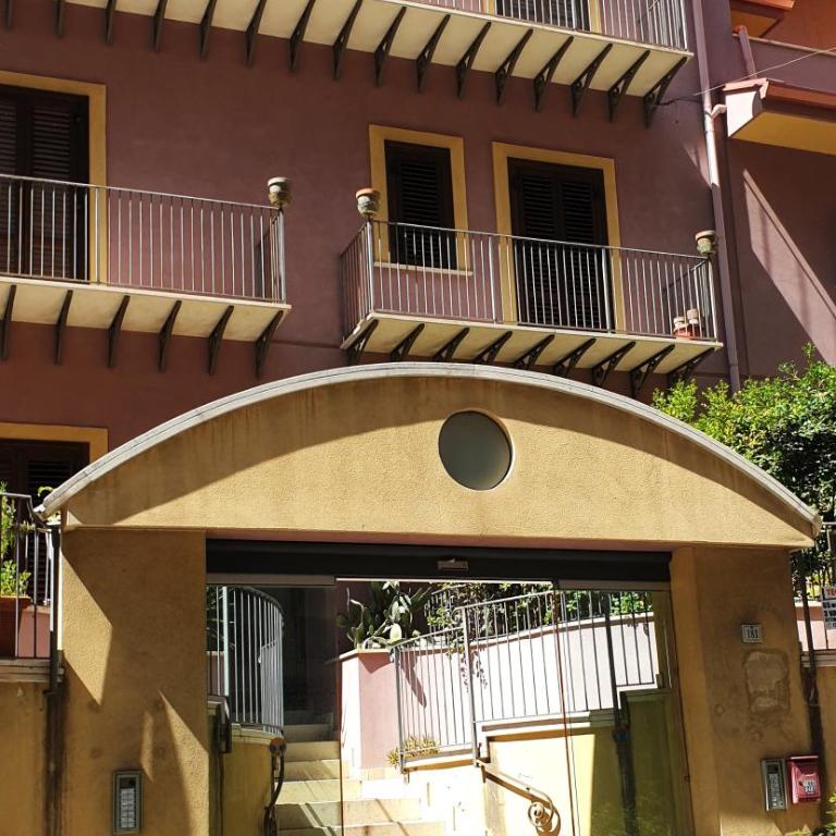I Vicini del Re Holiday Home - One-Bedroom House - 3