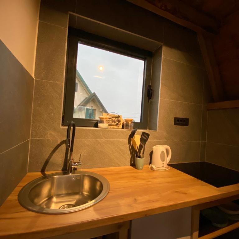 DANDELION HOUSE - Two-Bedroom House - 11