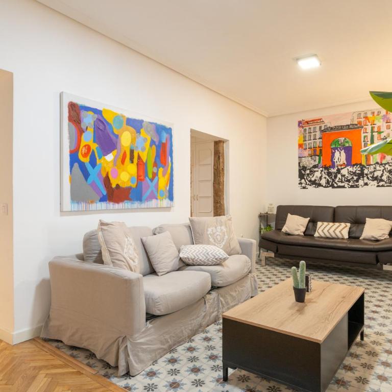 groups ART-POP, by MONARO***** - Superior Apartment - 6