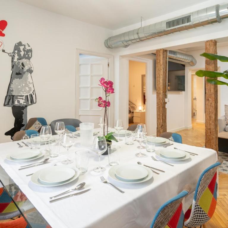 groups ART-POP, by MONARO***** - Superior Apartment - 13