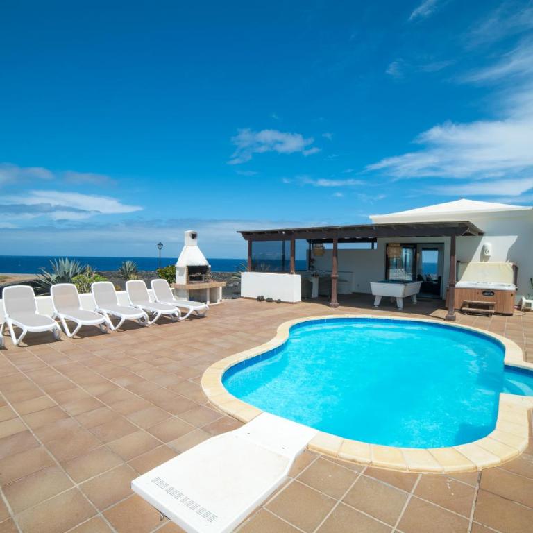 Villa Babel - First Line Seafront Holiday House - Casa de 3 dormitorios - 2