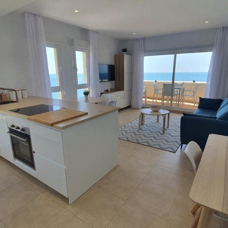 Beachfront-Parque Paloma-Modern-Panoramic Views! - Apartamento de 1 dormitorio - 3