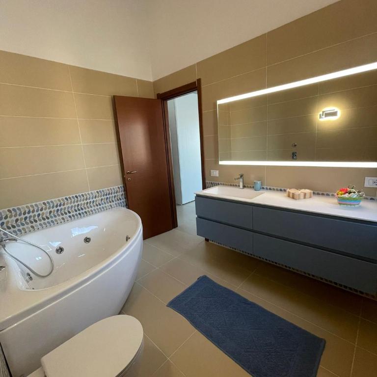 Penthouse Le Isole - Appartamento con 2 Camere da Letto - 20