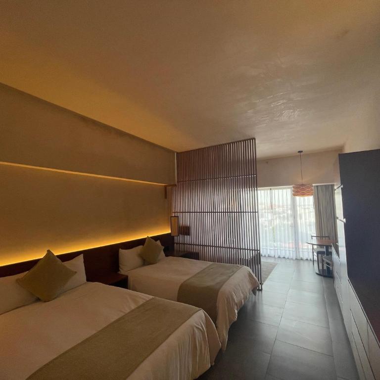Hive Cancun by G Hotels - Junior Suite Two Double Beds - 10