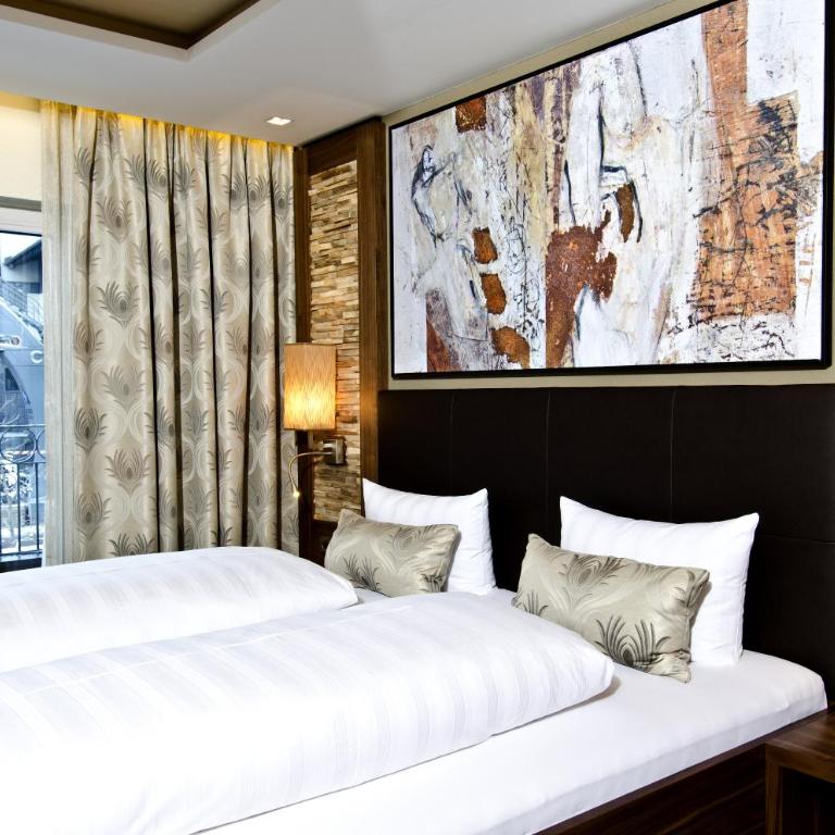 Hotel Garni Astoria - Comfort Doppelzimmer mit Balkon - 6