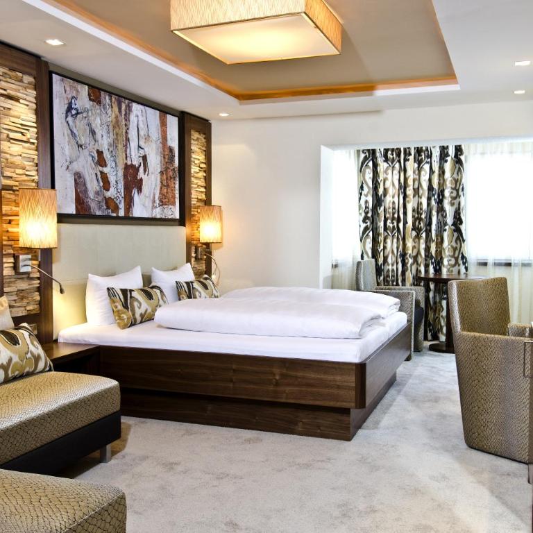 Hotel Garni Astoria - Comfort Doppelzimmer mit Balkon - 1
