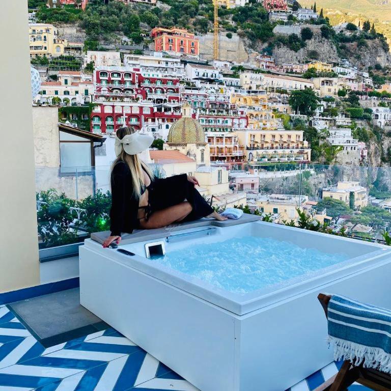 Villa Diamond Luxury Suite - Suite Executive con Vasca Idromassaggio all'Aperto - 6
