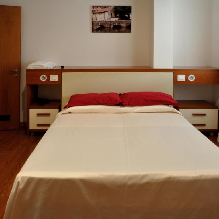 Hotel Mezzaluna - Double Room - 3