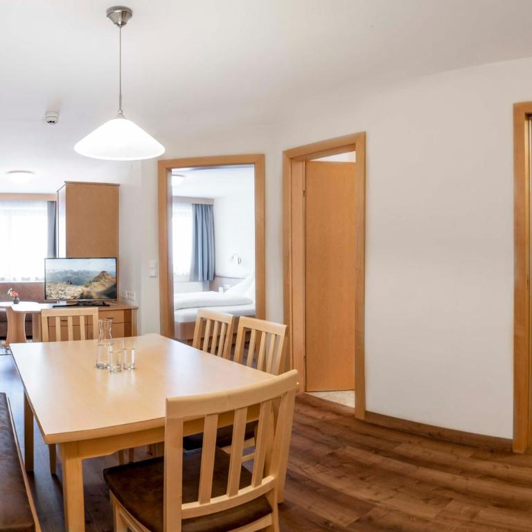 Gästehaus Europa - Großes Apartment mit 2 Schlafzimmern - 5